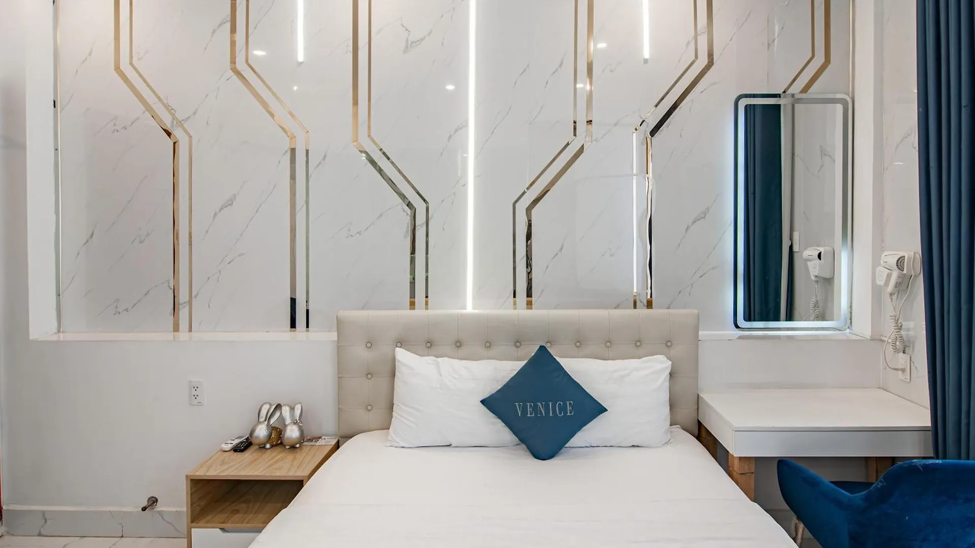 Venice 1 Hotel Ho Chi Minh City