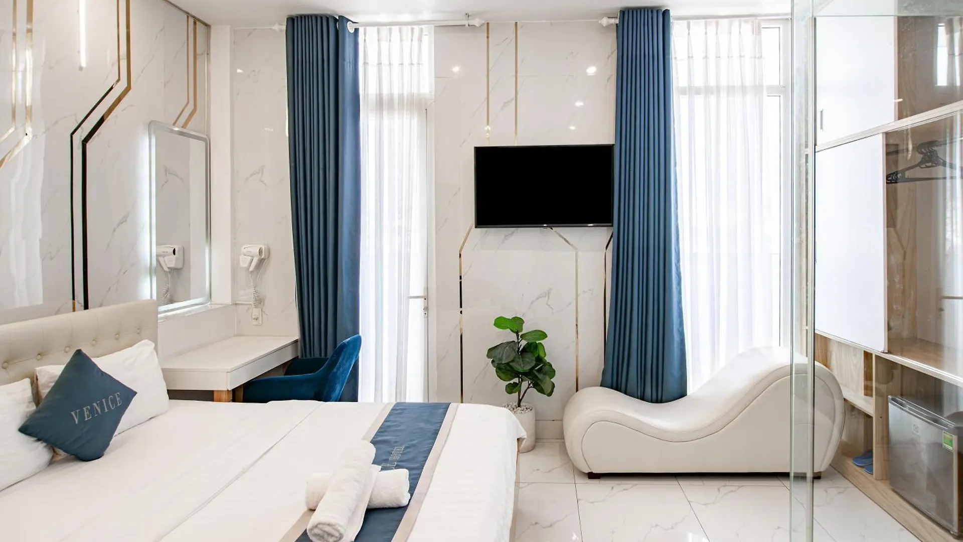 **  Venice 1 Hotel Ho Chi Minh City Vietnam