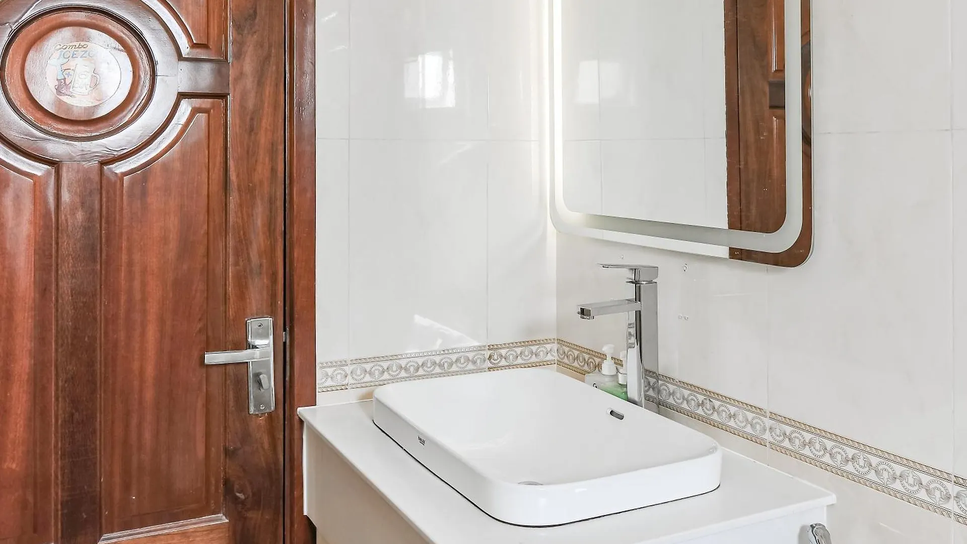 Venice 1 Hotel Ho Chi Minh City